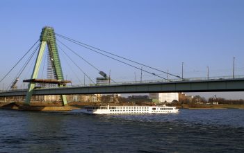 Die Severinsbrücke in Köln